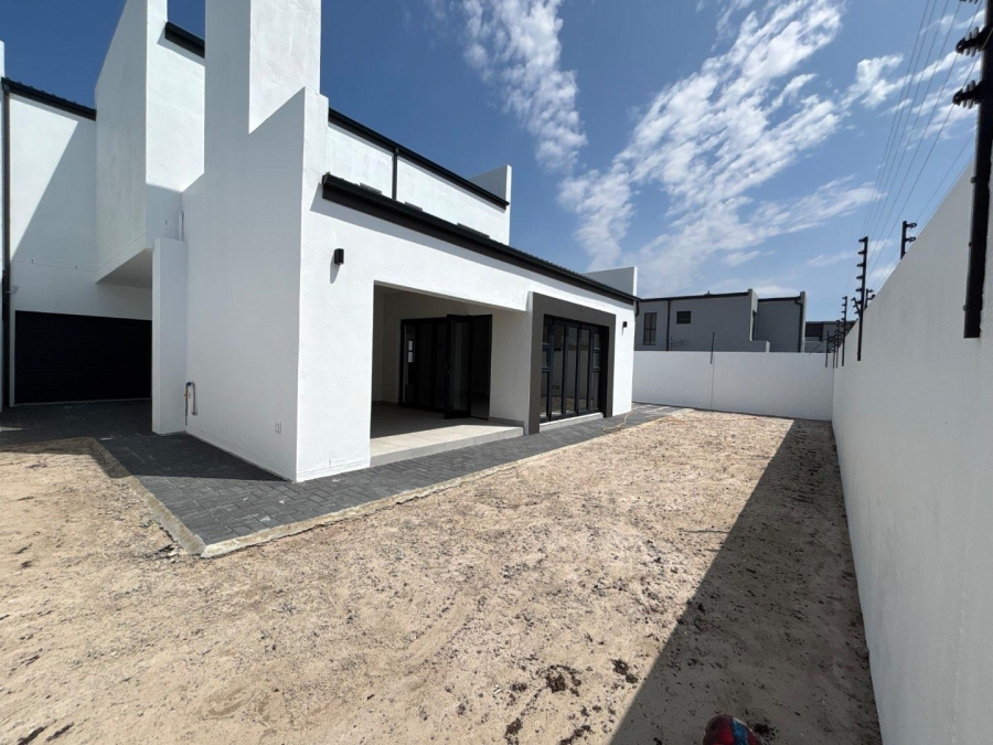 4 Bedroom Property for Sale in Sandown Western Cape